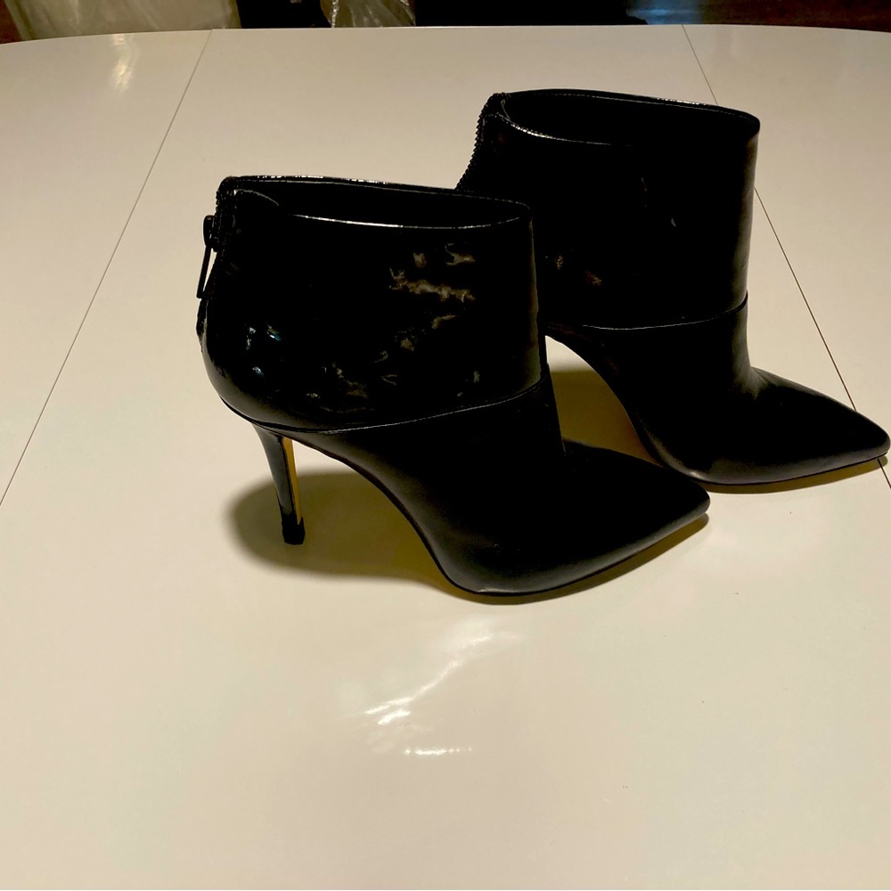 New Michael Kors Leather Booties Size 6.5